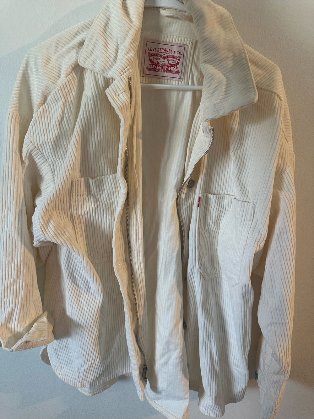 Levi's Women's Cream Corduroy Jacket MEDIUM